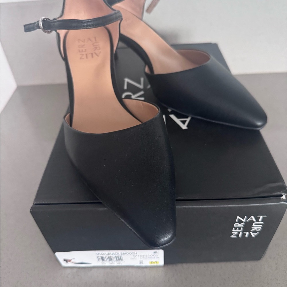 Naturalizer Black Pointed-Toe Ankle-Strap Heels